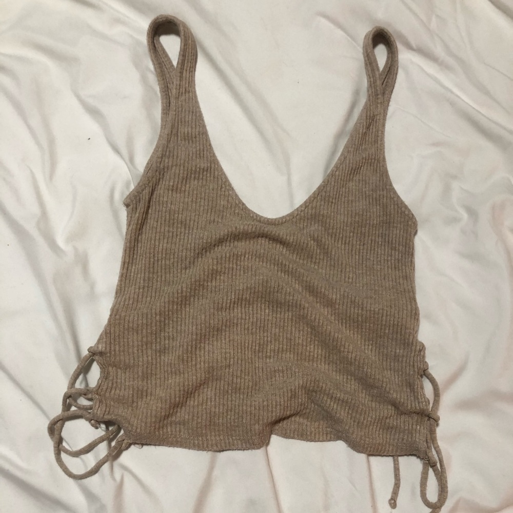 Side tie top